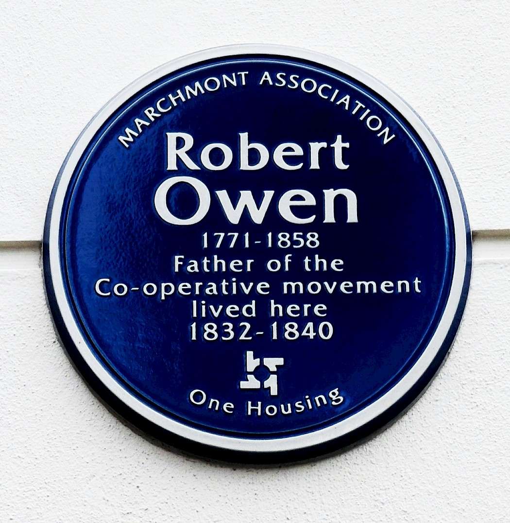 Blue plaque commemorating Robert Owen and his role in the co-operative movement